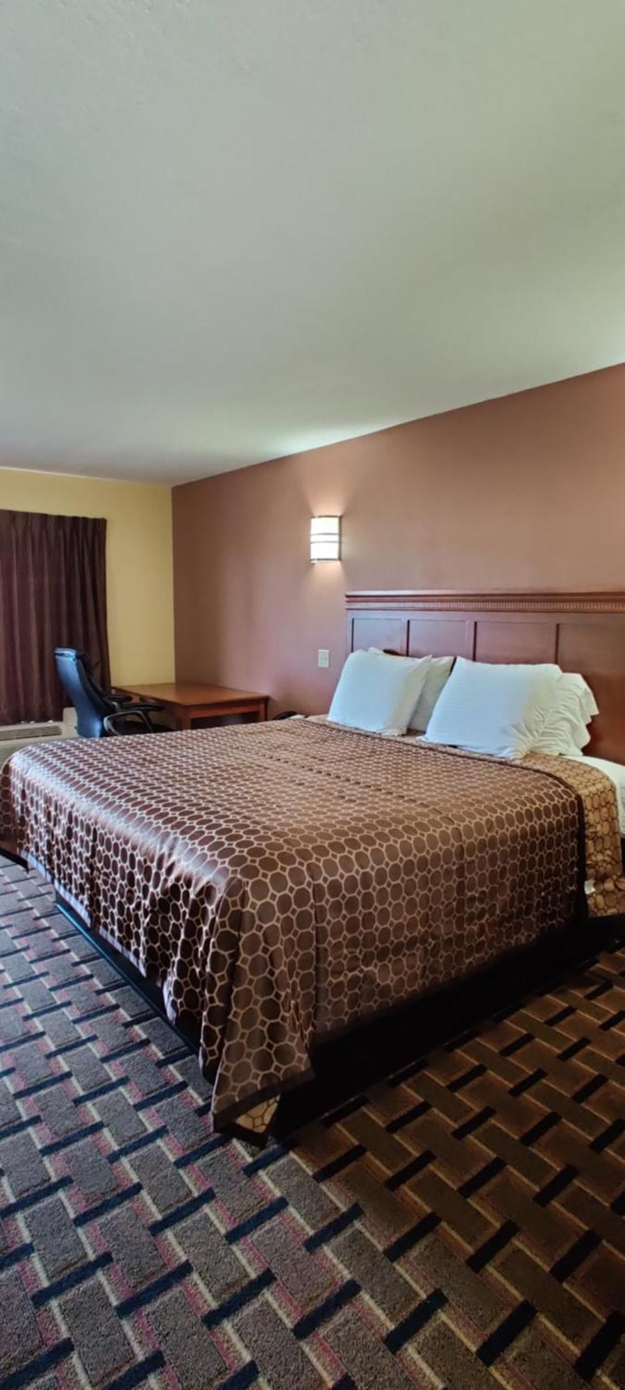 Americas Best Value Inn-Indianola Room photo
