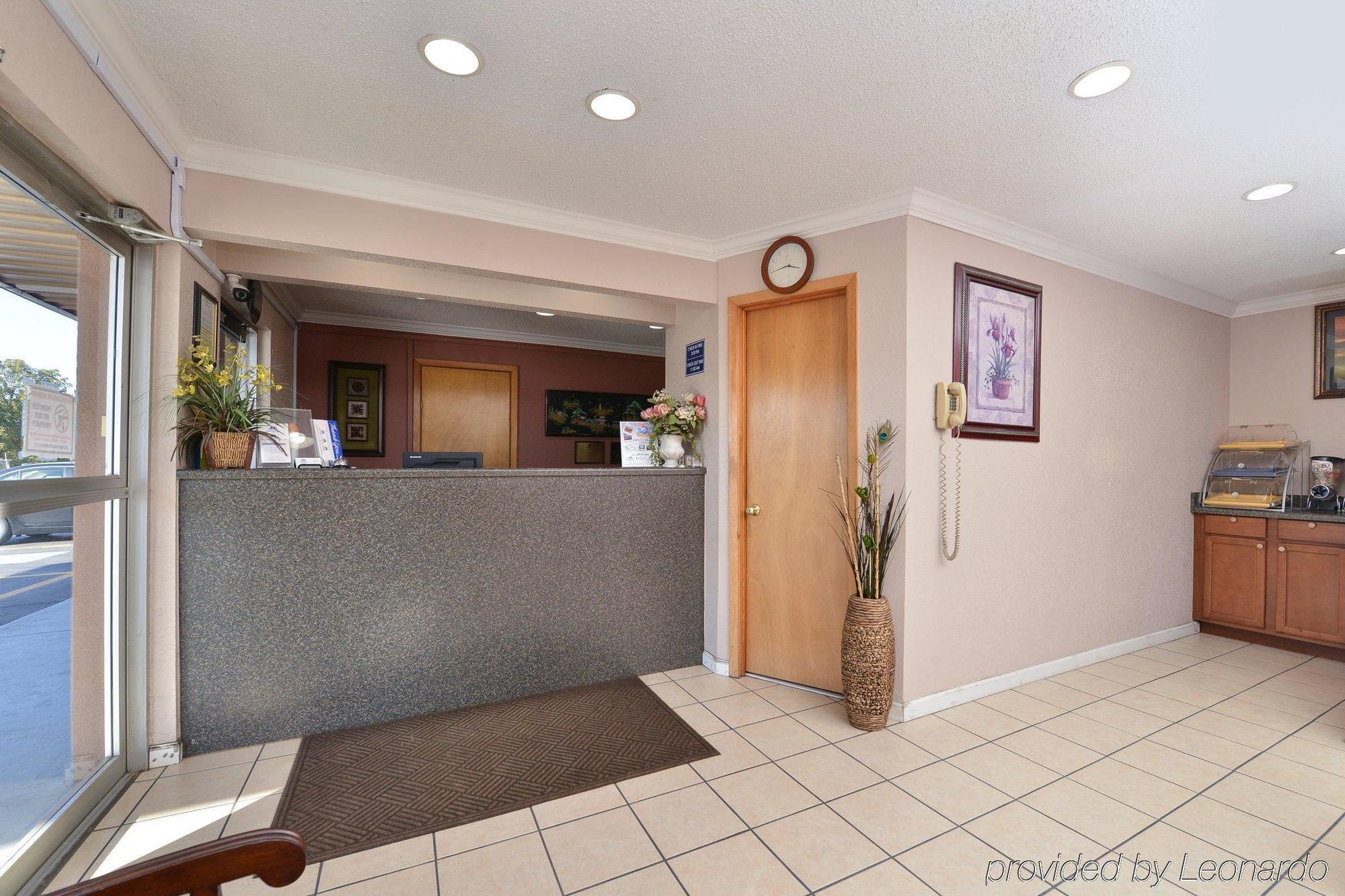 Americas Best Value Inn-Indianola Exterior photo