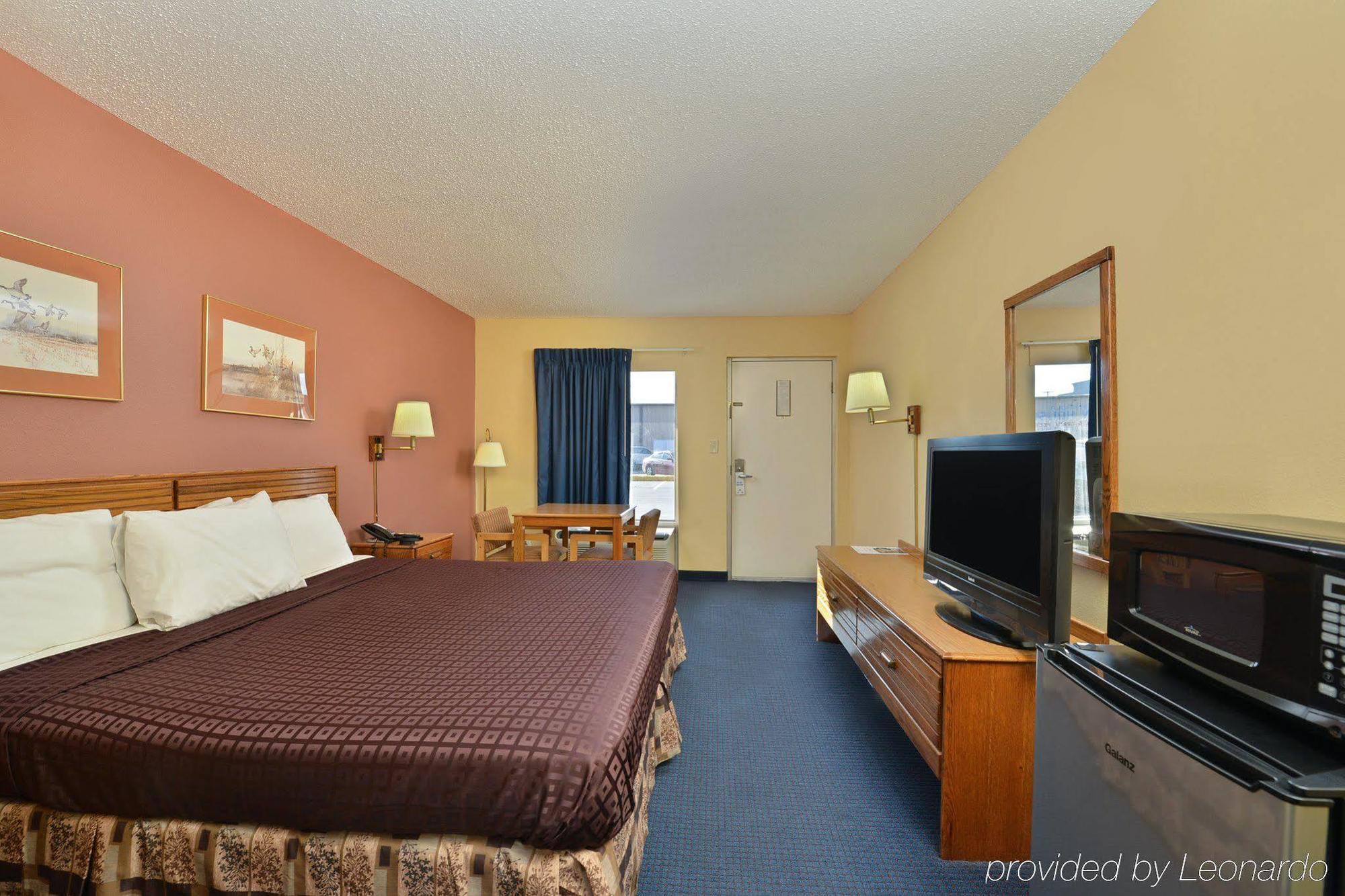 Americas Best Value Inn-Indianola Exterior photo